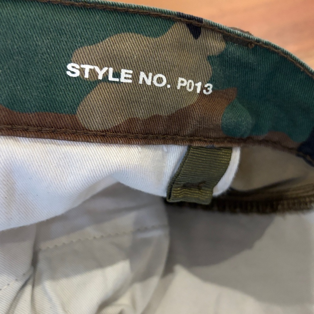 ❄️ Rare Used Dry cleaned Men’s Purple Brand cargo - Picture 11 of 12
